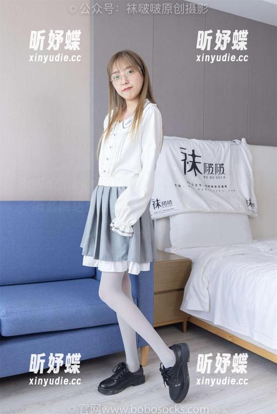 BoBoSocks袜啵啵 - 稚予的帆布鞋美图，怎么能这么自然流露出这种气息？我有点晕！