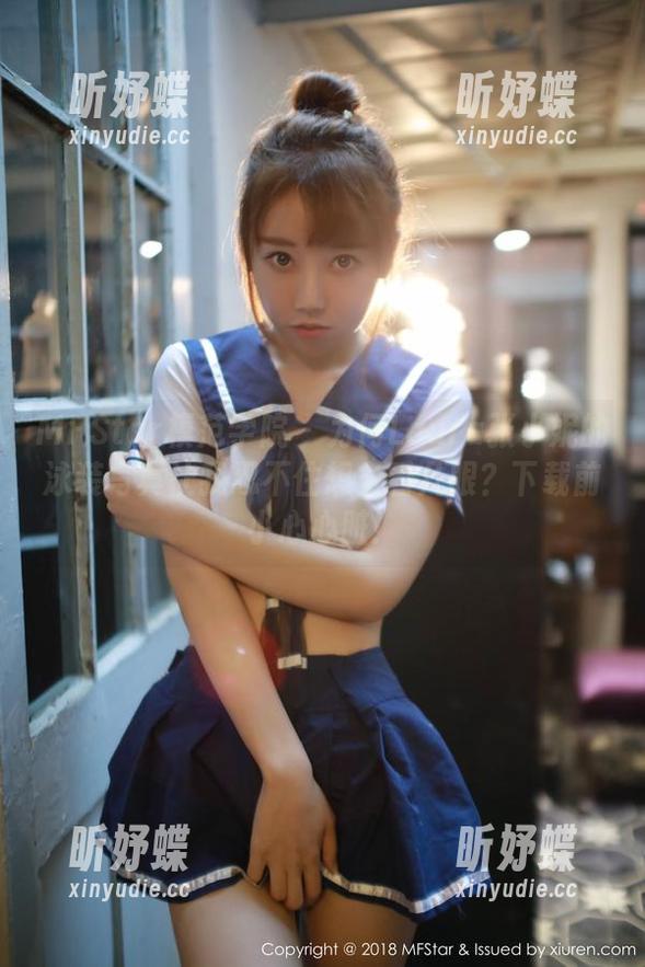 MFStar模范学院 - 为何Laura张小妮的泳装写真让我忍不住想多看几眼？下载前小心心脏！