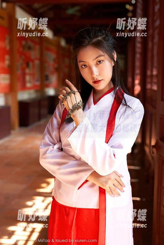 MiiTao蜜桃社 - Luffy菲菲的居家资源：如何把卧室变成私房大片的秘诀？