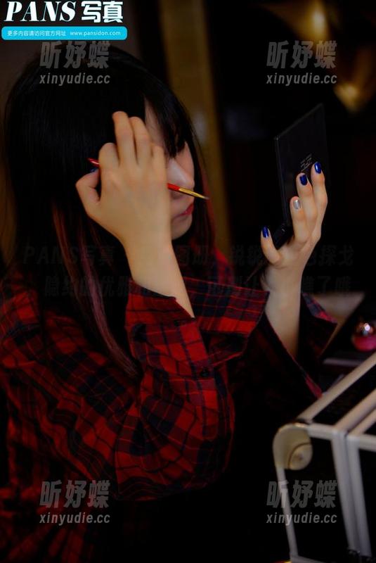 PANS写真-锐锐 PANS写真 - 免费图册,锐锐的白色探戈,隐约的优雅和叛逆,可别让人小瞧了哦。