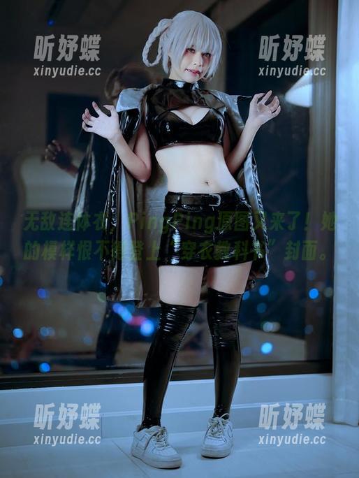 无敌连体衣，PingPing原图又来了！她的模样恨不得登上“穿衣教科书”封面。