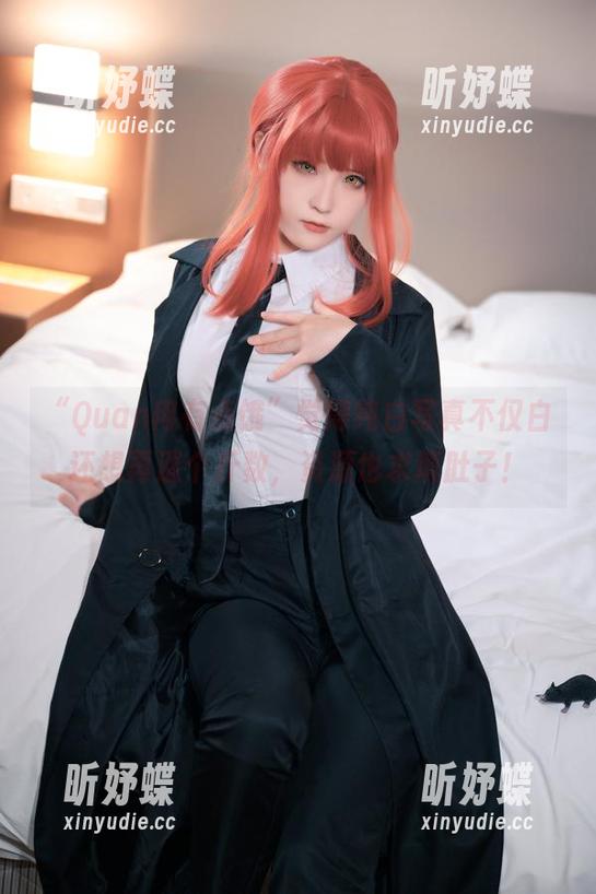 Quan冉有点饿 “Quan冉有点饿”觉得纯白写真不仅白还想再涨个斤数,资源也求填肚子!