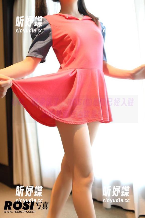 好吧，我承认了，ROSI的翘臀已经入驻我的美图包心坎里！