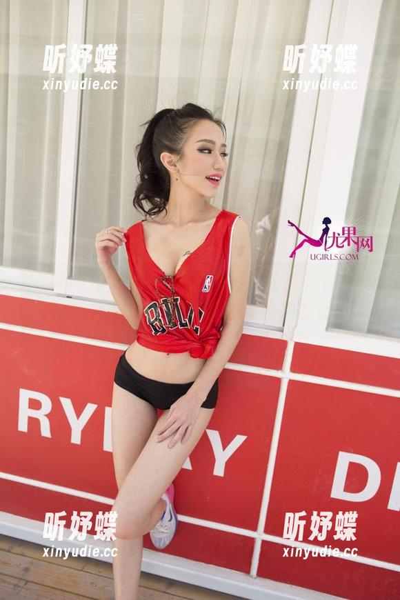 UGirls尤果网 - 王瑞儿的全套裸足图集：我到底看了多少遍，快教我控制眼神