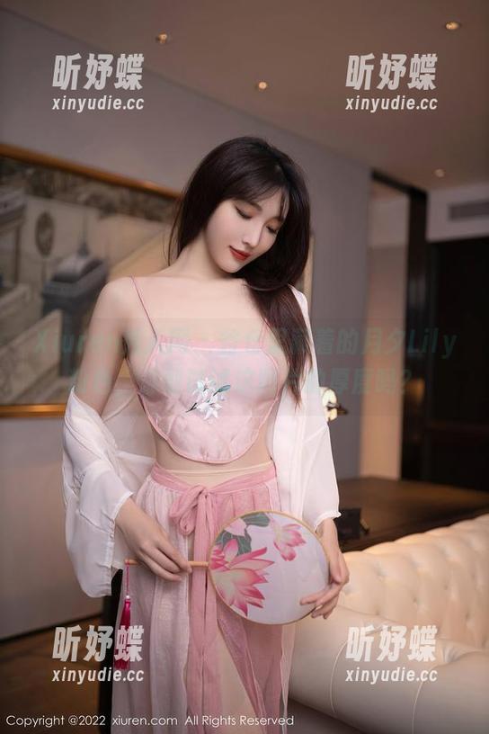 Xiuren秀人网 - 谷仓里藏着的月夕Lily粉色，你敢试试这图片的厚度吗？