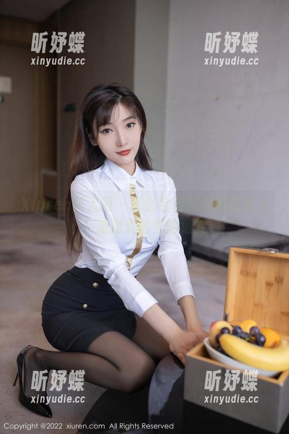 Xiuren秀人网-爱酱里 Xiuren秀人网 - 怎么会有图包如此动人?感谢爱酱里的温柔