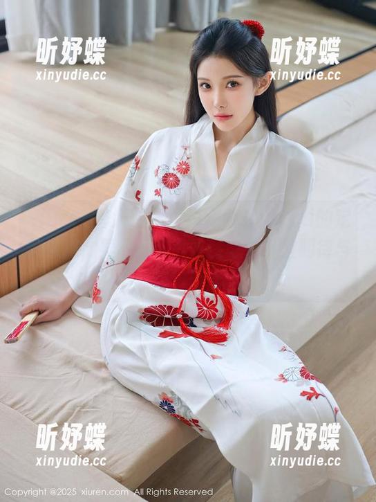 Xiuren秀人网 - 说说王馨瑶yanni的定制丝袜，果然一件小作品也能引发期待与想象呀。