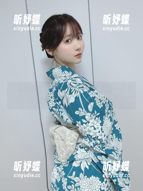 けん研的女仆原图，是不是该更新一下整个宇宙对眼睛的定义？
