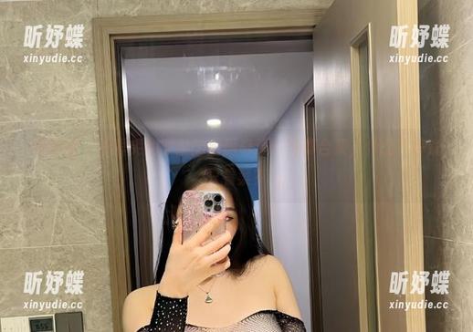 微密圈 - 不爱笑的赛琳的厨房奇遇：写真合集，什么？你说只看菜？