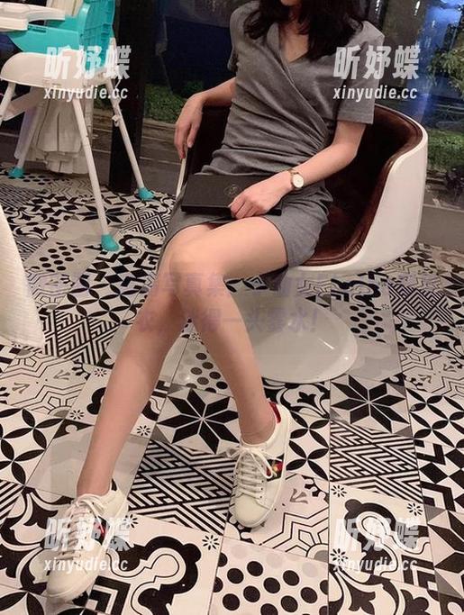 小仙女ELaine 微密圈 - 高清写真集:小仙女ELaine穿皮衣,迷得一头雾水!