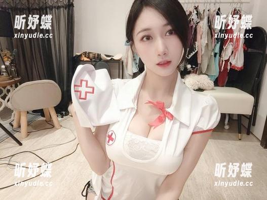微密圈 - 小玉吃果冻和她的泳池：精选图包，来探探她是如何成为“水鬼”的吧！
