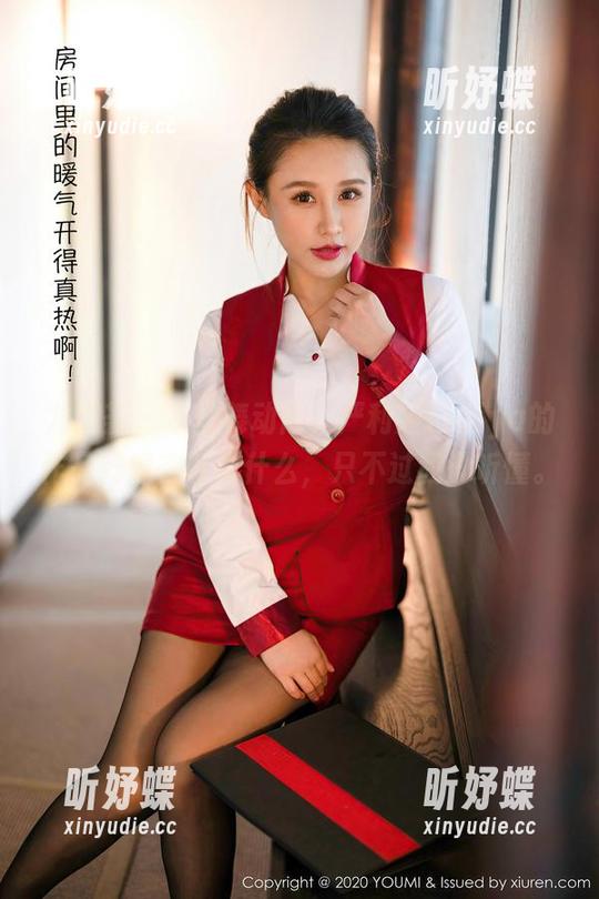 尤蜜荟-严利娅Yuliya 尤蜜荟 - 灰丝舞动间,严利娅Yuliya的作品好像在诉说什么,只不过我没听懂。