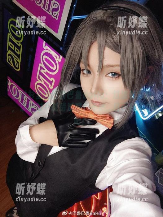 白衬衫里的巴鲁巴鲁BaRu：这波私房照，你绝对不能错过哦！不然...自己看着办吧！