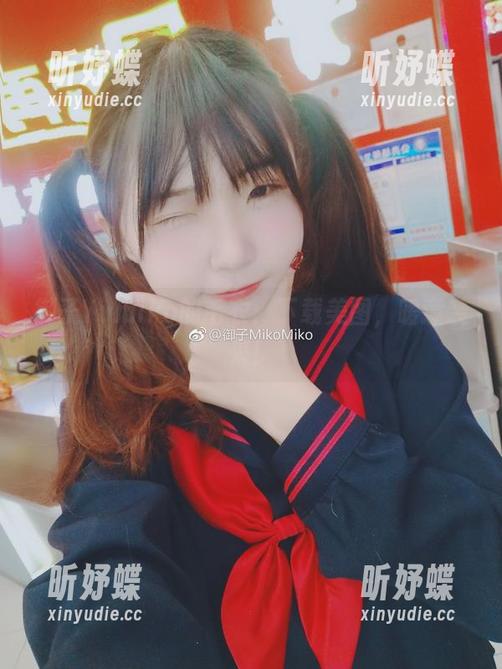 御子Yumiko的毛衣：下载美图，暖意袭来！