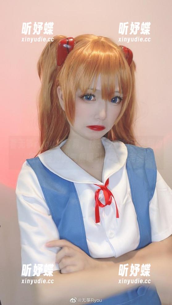 无筝ryou 看无筝ryou的写真,袜子跟腿的配合到位,直接被她的气质吸引过去,完美!