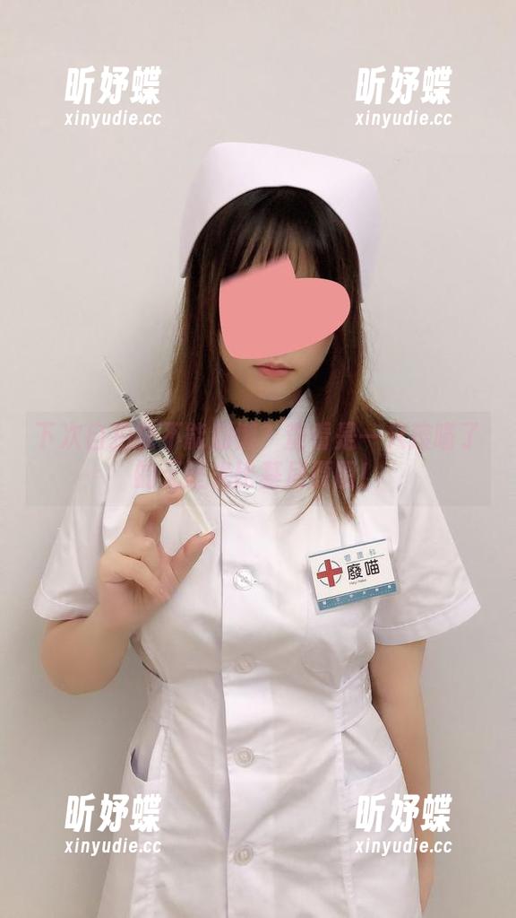 下次自拍能不能别懒？查看是一只废喵了的无圣光比基尼原图！