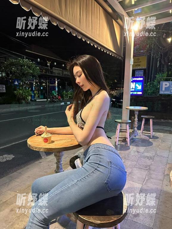 是小逗逗 微密圈 - 玩转高清,揭晓是小逗逗的套装搭配——图册里有太多惊喜!