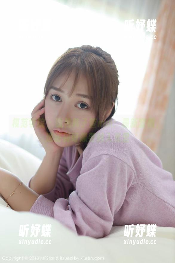 模范学院 - 透视韩子萱mm：最新套图，透明到好像要融入光里