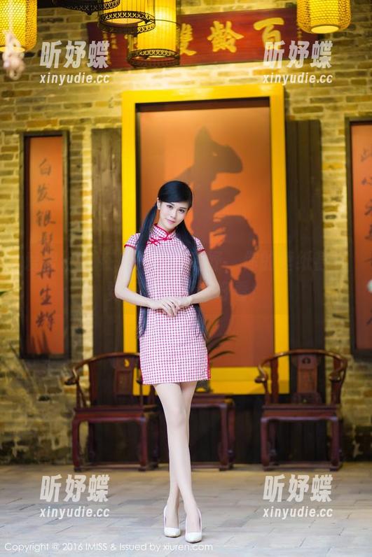 爱蜜社 - 在户外见到瑞妤，你的壁纸甚至觉得自己不够好看！