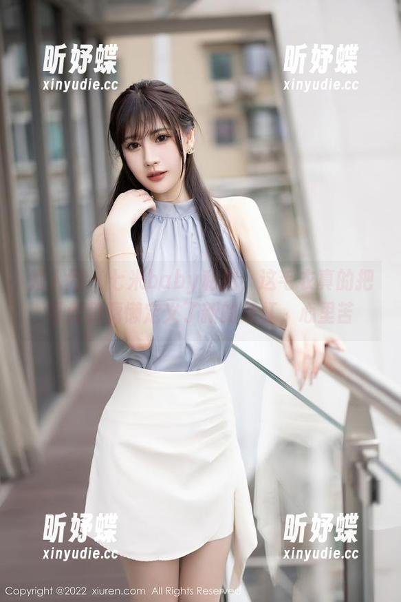秀人网 - 七米baby私拍，这毛衣真的把可爱和慵懒定义了新的条杠，心里苦
