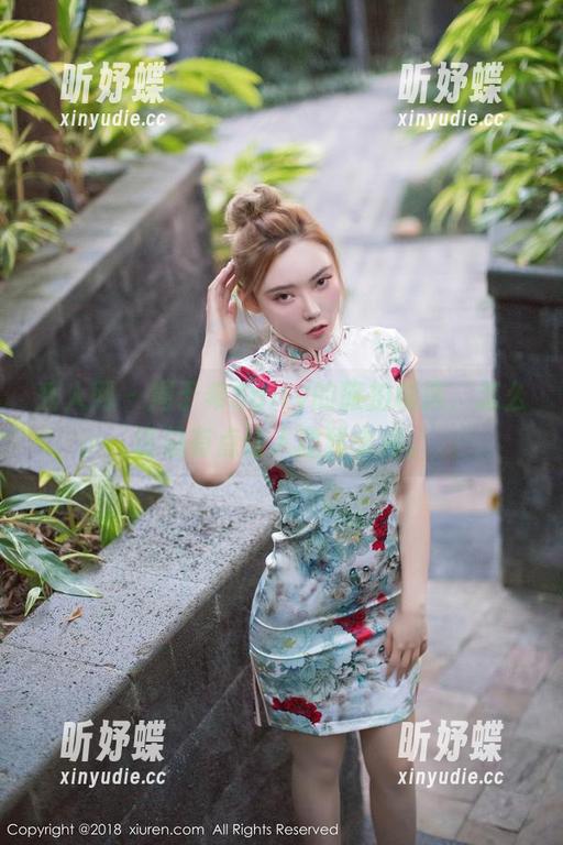秀人网 - 周于希Sally的旅拍精选，怎么说总有点让人意犹未尽。