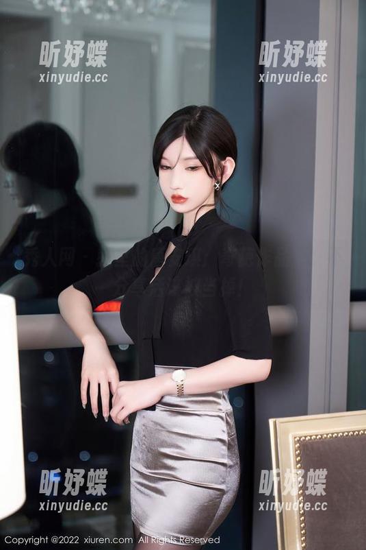 秀人网 - 教室的唐安琪：奇葩作品集，不分享活该被当掉！