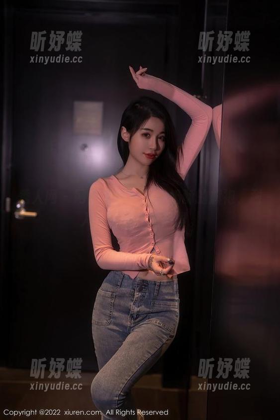 秀人网 - 网盘里的宝藏：奶酥的旗袍，耐人寻味的一抹风景。