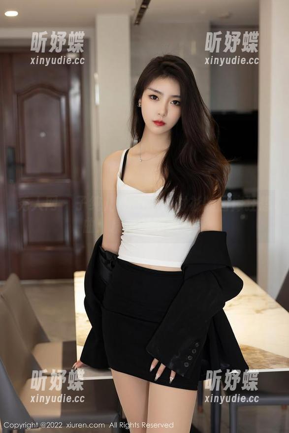 秀人网 - 子纯儿Annie白衬衫的图库狂想曲：精选的糟糕选择