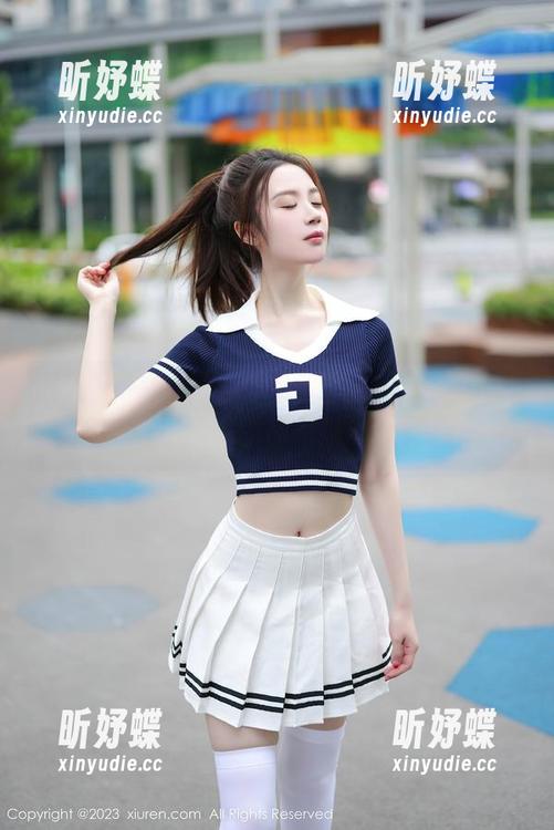 秀人网 - 杨晨晨Yome的睡衣惊艳来了，别眨眼，美图图包直击心灵。