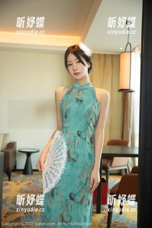 秀人网-王馨瑶Yanni 秀人网 - 当王馨瑶Yanni化身女王,合集里满是她的天真的任性