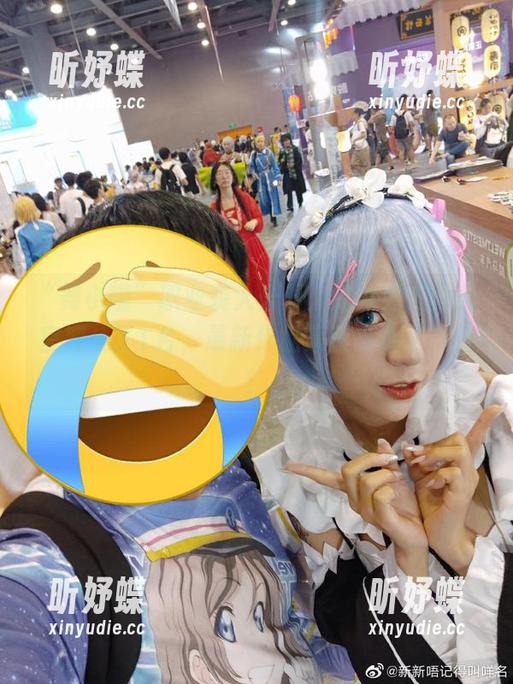 舞小喵 “舞小喵”职业装大公开:这次她把办公室变成了T台,最新作品集直击心灵深处!