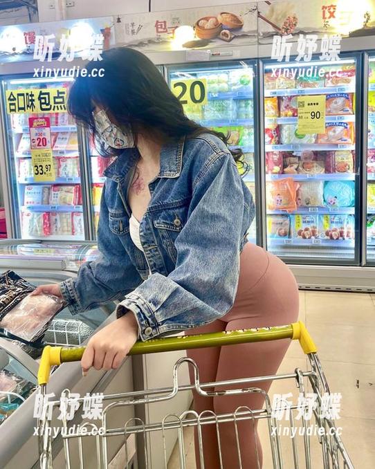 微密圈 - 另外一种风格？艾拉·isla的睡衣资源简直在挑战我的审美极限
