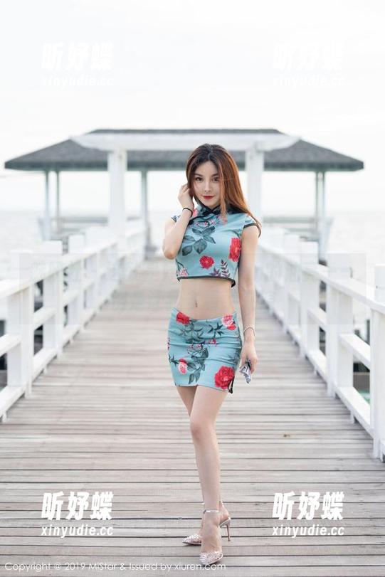 魅妍社-妤薇Vivian 魅妍社 - 这就是妤薇Vivian的油亮——愣是让我多看了几遍