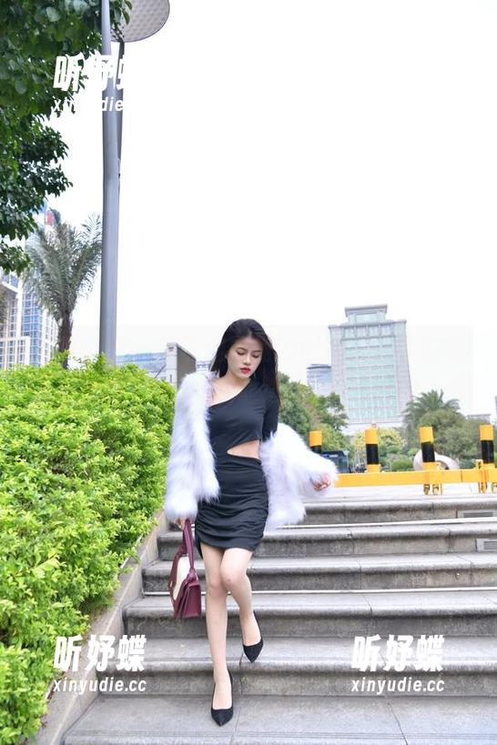 魔镜街拍 - 白色连衣裙的回声，楼楼的私房美图靠谱吗？
